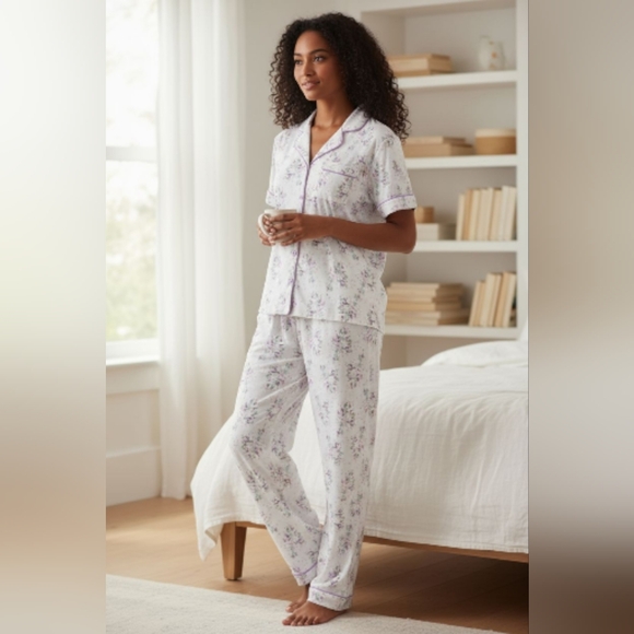 New Hanes Women's Pajama Set Lounge. Button down Collared Pant Set. Med Floral - Picture 2 of 9